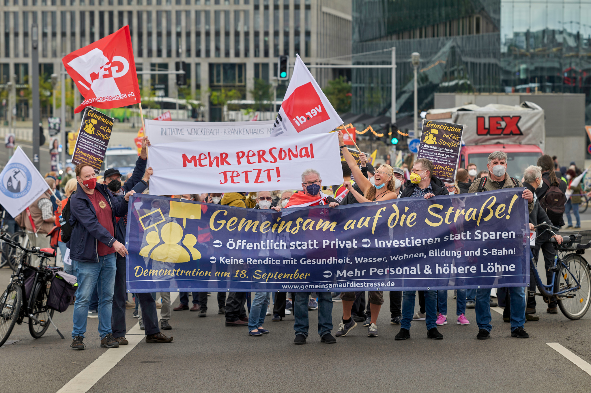 M20210918D_GemeinsamaufStrasse1110504